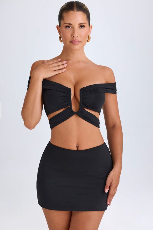 Mid-Rise Micro Mini Skirt in Black - Image 5