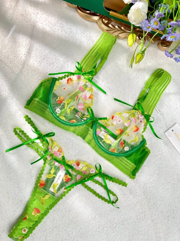 Garden Green Floral Lace Lingerie Set - Image 9