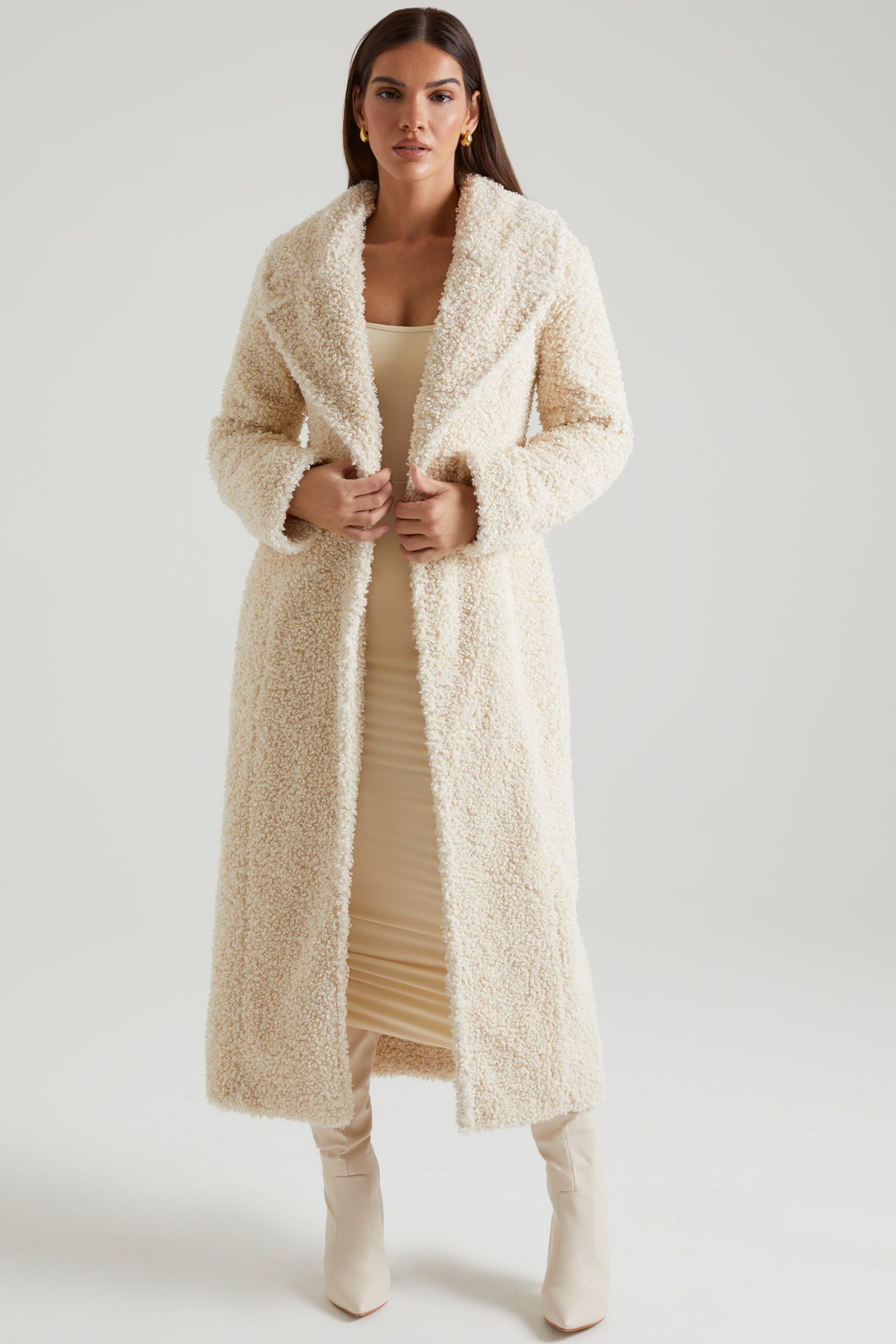 Long Shearling Coat in Cream - Image 7