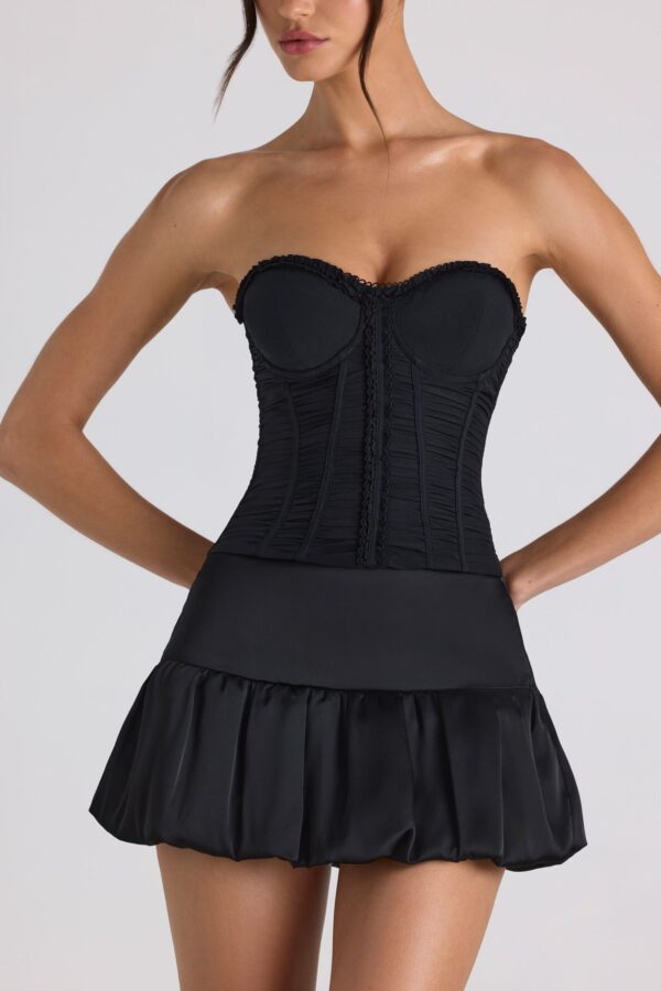Bubble Hem Mid-Rise Micro Mini Skirt in Black - Image 4