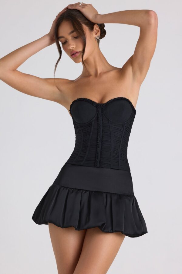 Bubble Hem Mid-Rise Micro Mini Skirt in Black - Image 5