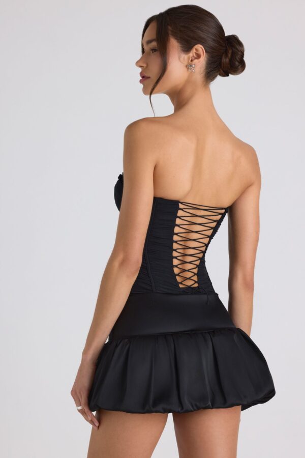 Bubble Hem Mid-Rise Micro Mini Skirt in Black - Image 2