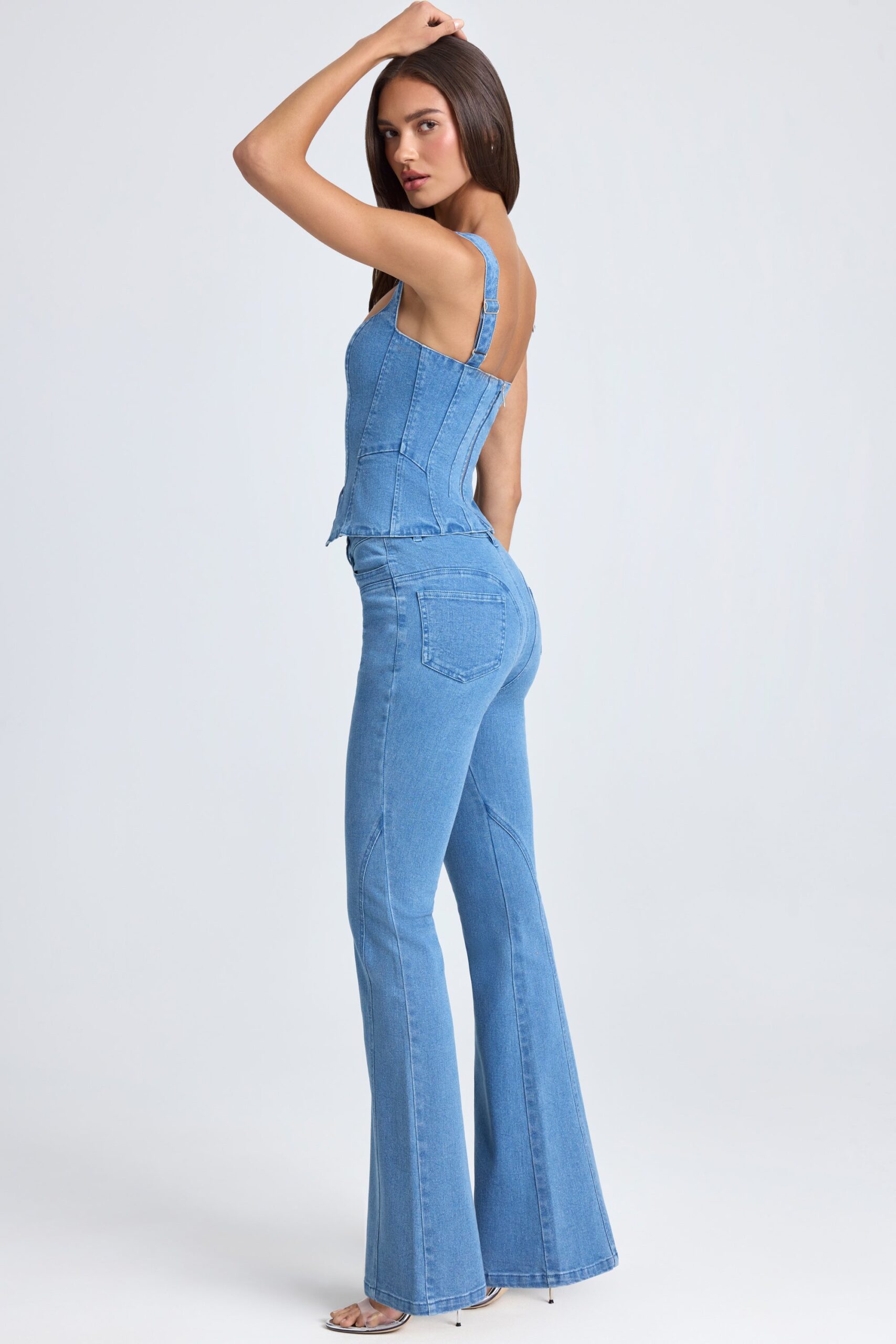 Mid-Rise Flared Jeans in Mid Blue Stonewash - Image 3