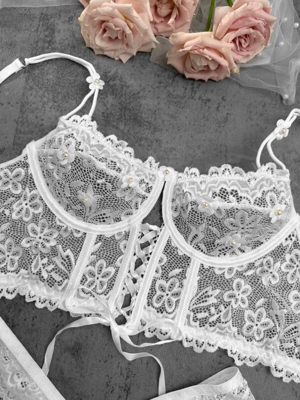 White Pearls Small Flower Lace Lingerie Set - Image 7