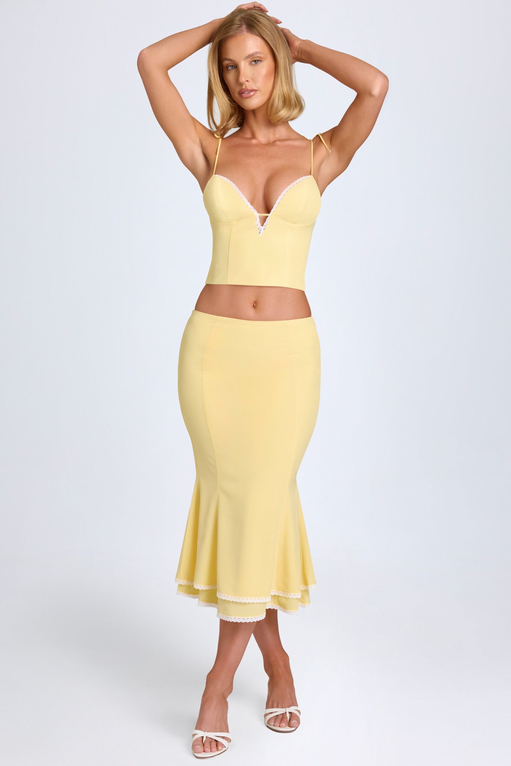Lace-Trim Mid-Rise Midaxi Skirt in Pastel Yellow - Image 4