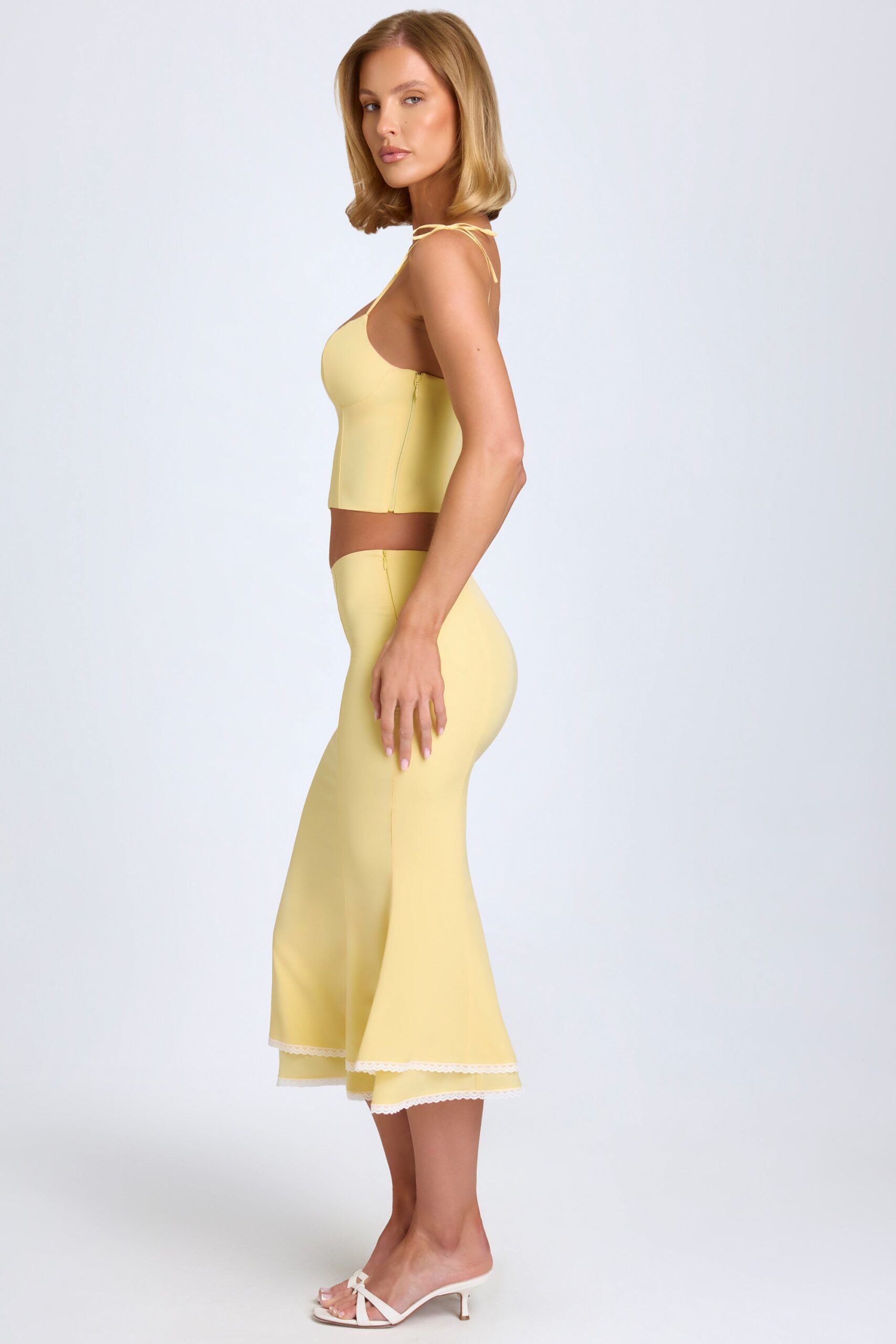 Lace-Trim Mid-Rise Midaxi Skirt in Pastel Yellow - Image 3