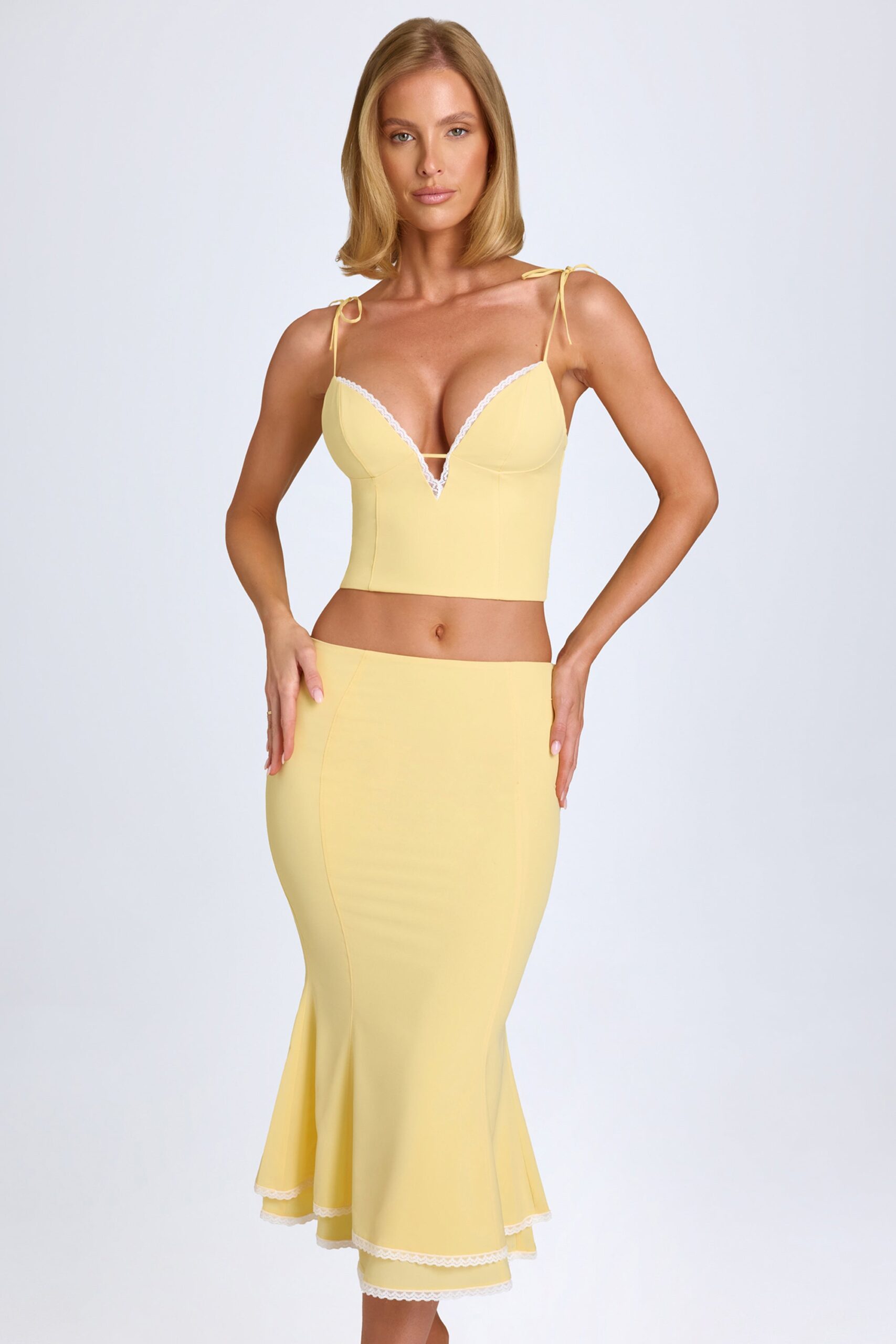 Lace-Trim Mid-Rise Midaxi Skirt in Pastel Yellow - Image 7