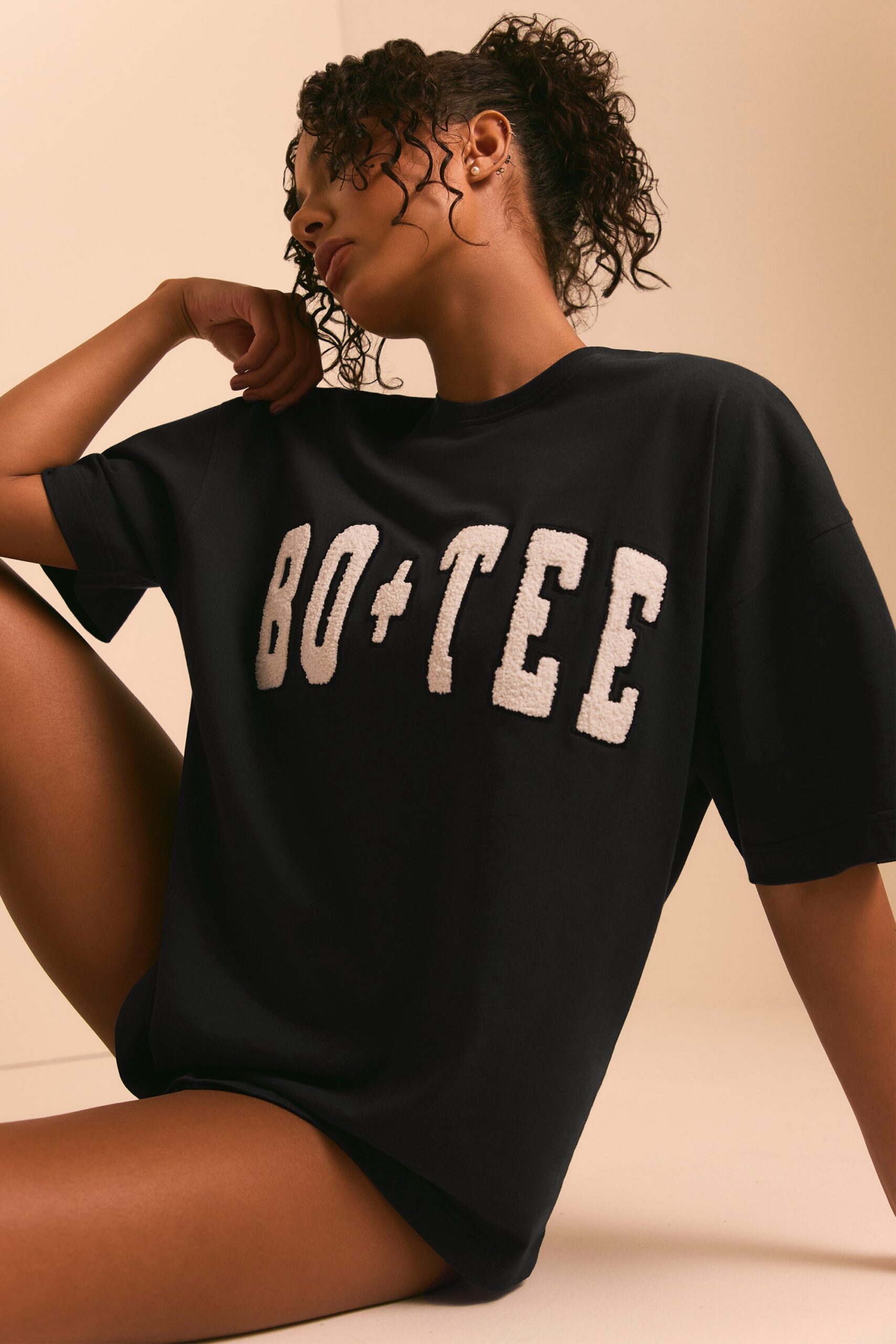 Oversized Short Sleeve T-Shirt in Black - Image 3