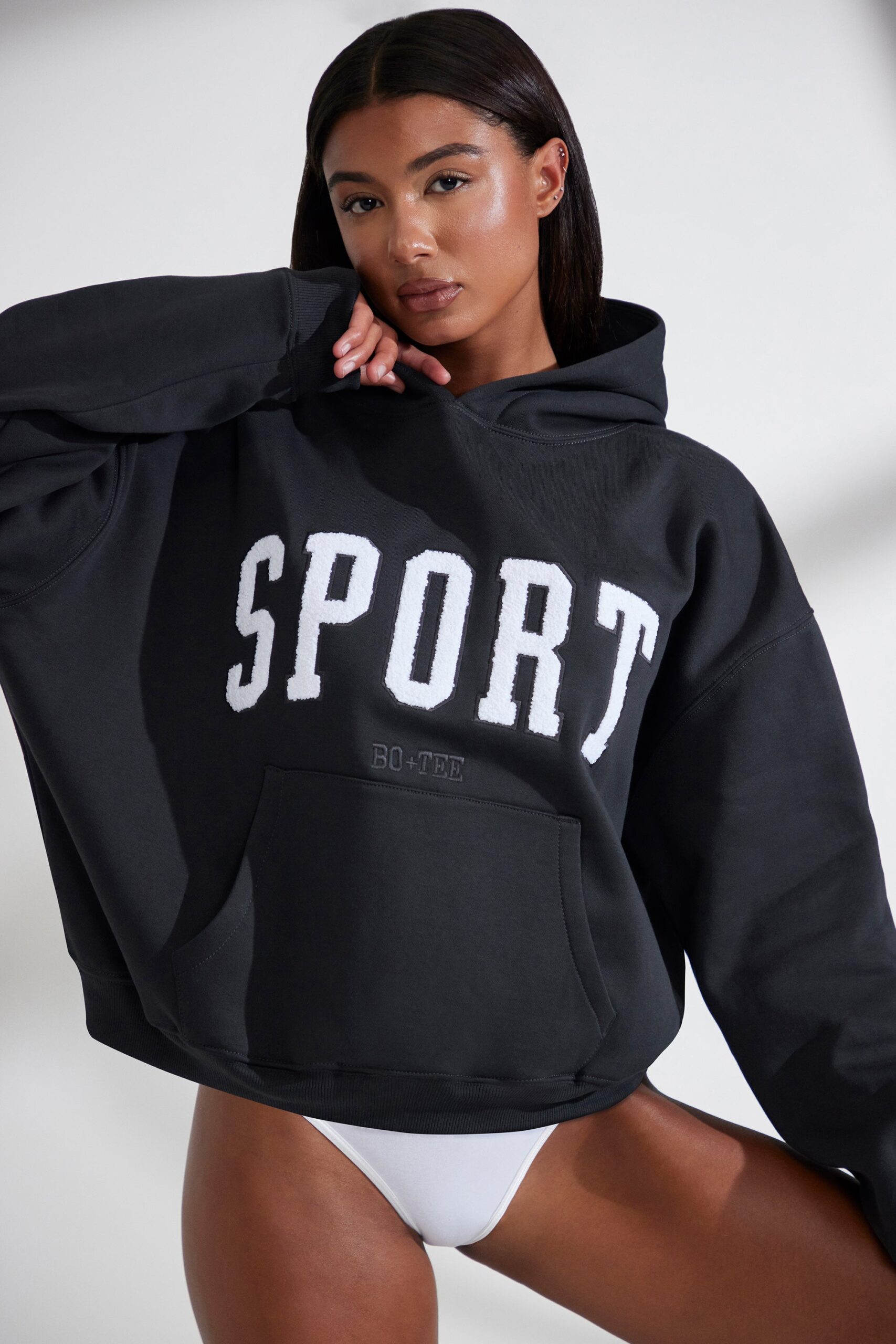 Oversized Hooded Sweatshirt in Black - Image 5