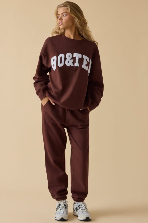 Mid-Rise Joggers in Mahogany - Image 9