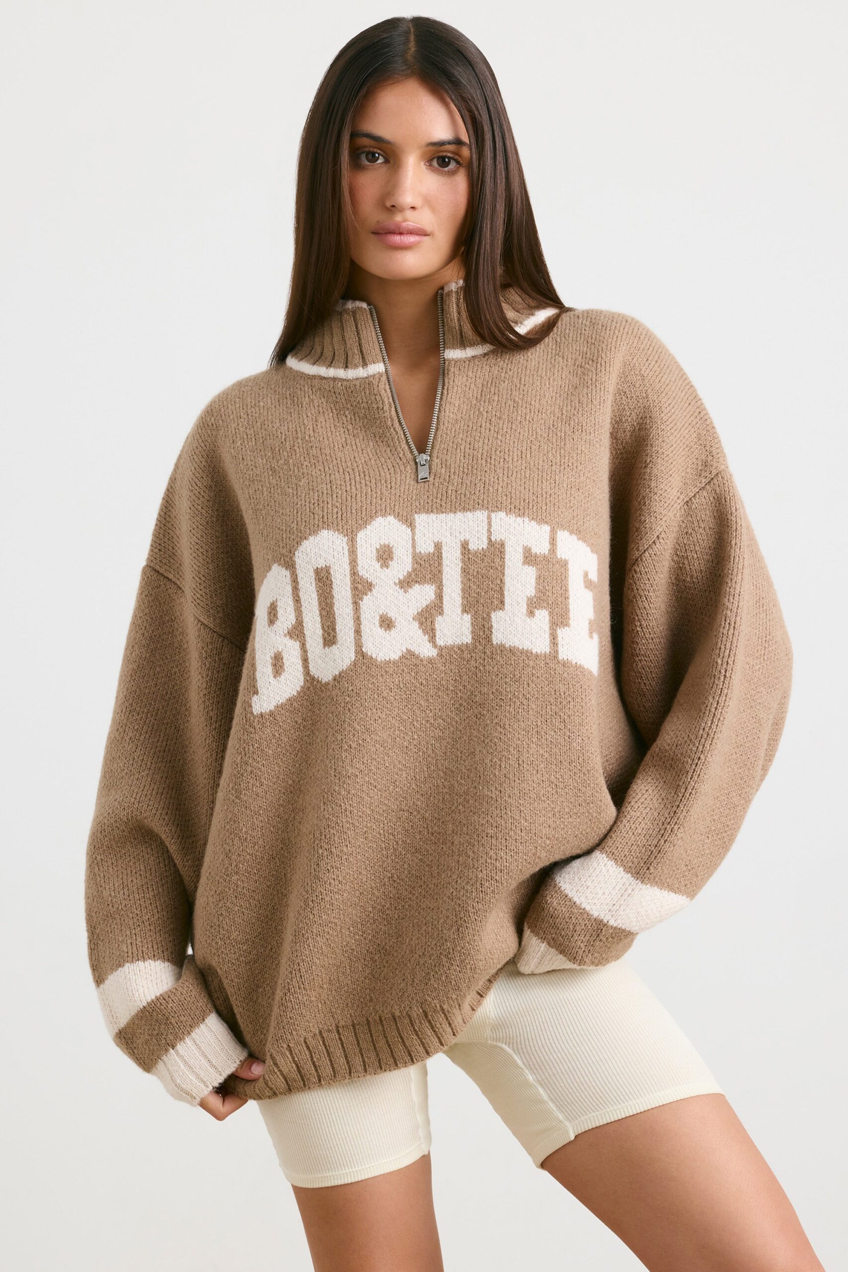 Oversized Quarter-Zip Chunky-Knit Jumper in Espresso - Image 7