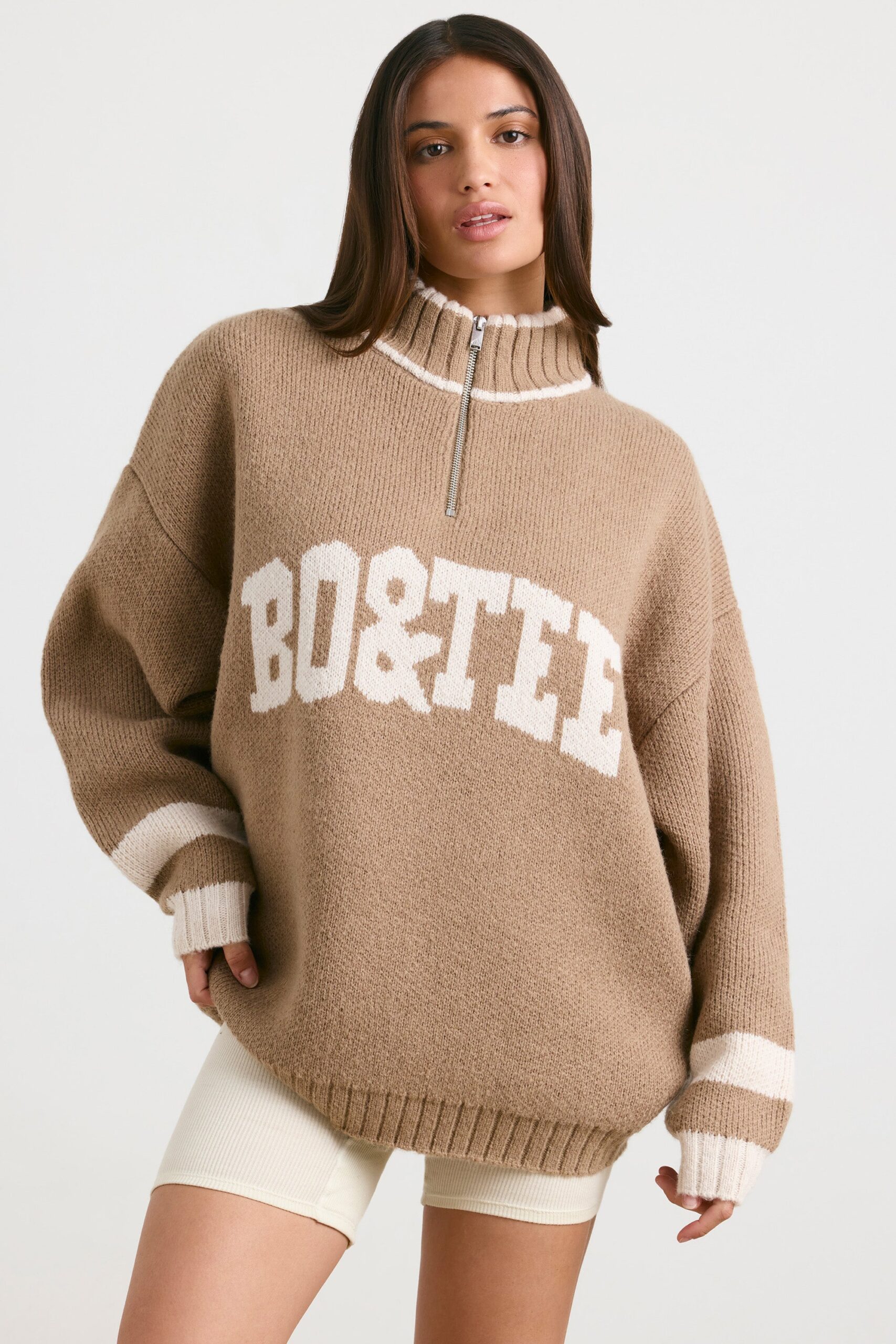 Oversized Quarter-Zip Chunky-Knit Jumper in Espresso - Image 8