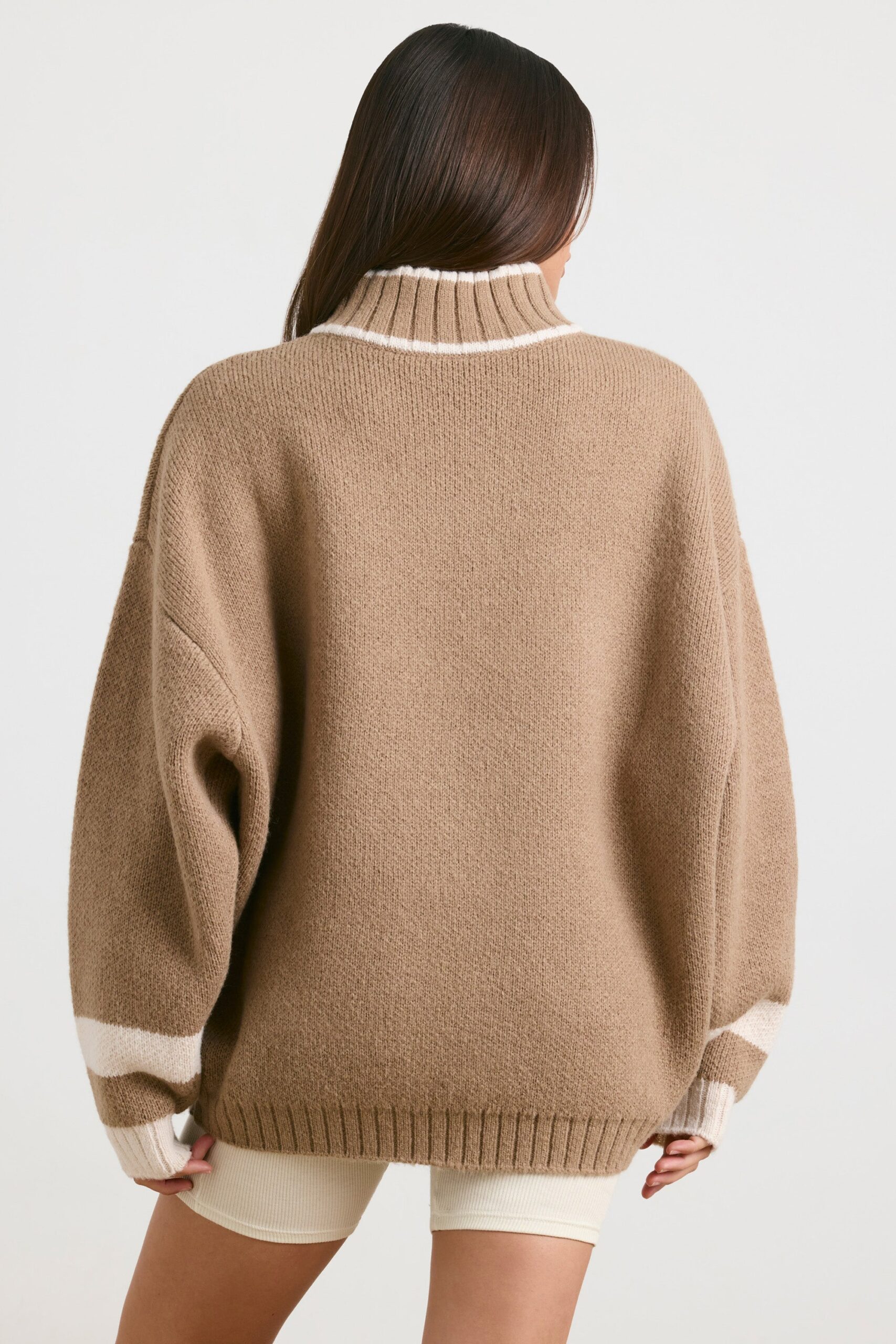 Oversized Quarter-Zip Chunky-Knit Jumper in Espresso - Image 2