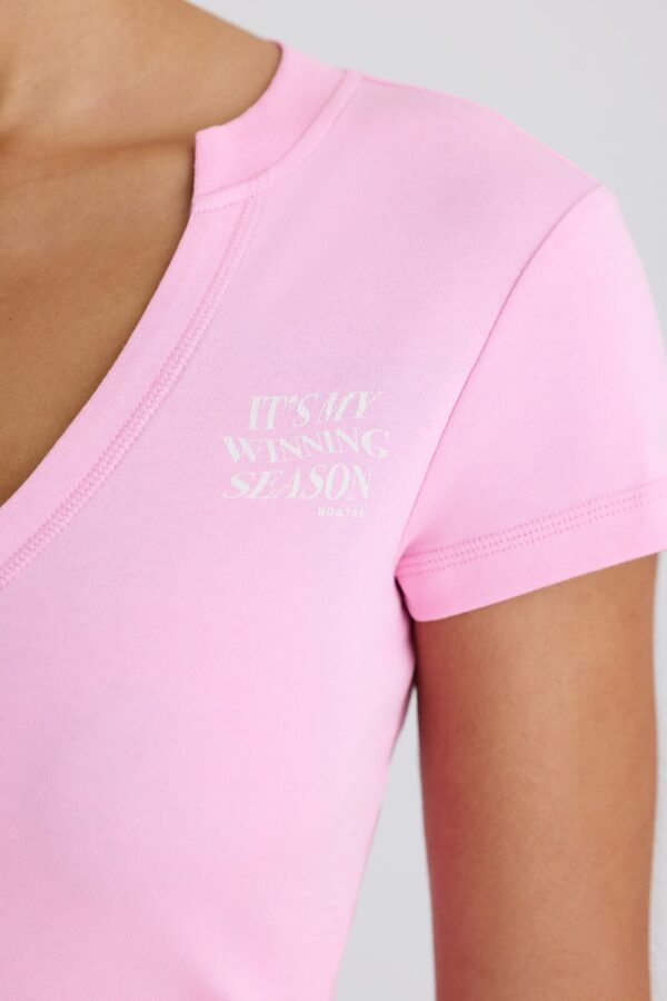 Graphic-Print Cropped T-Shirt in Bubblegum Pink - Image 4