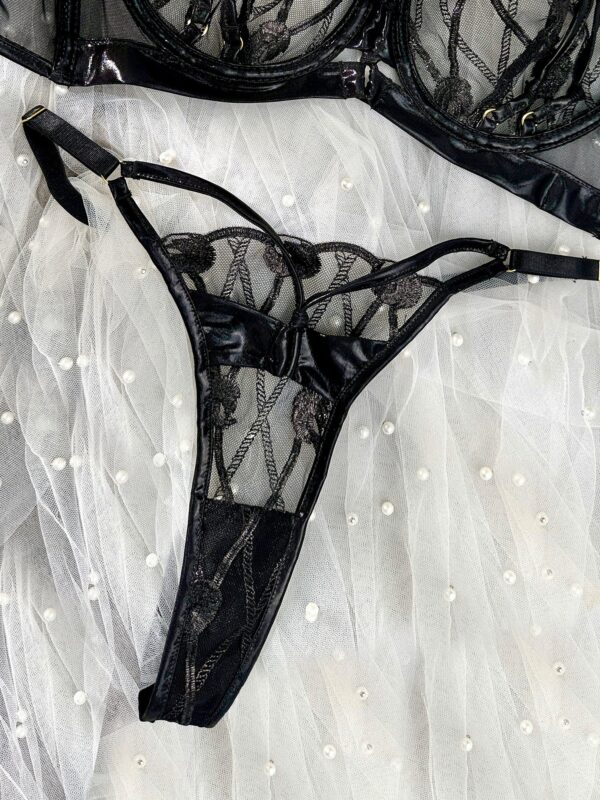 Exquisitely Crafted Midnight Black Lace Lingerie Set - Image 17