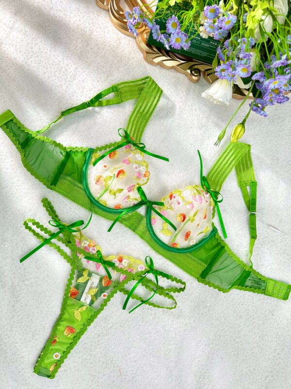 Garden Green Floral Lace Lingerie Set - Image 8