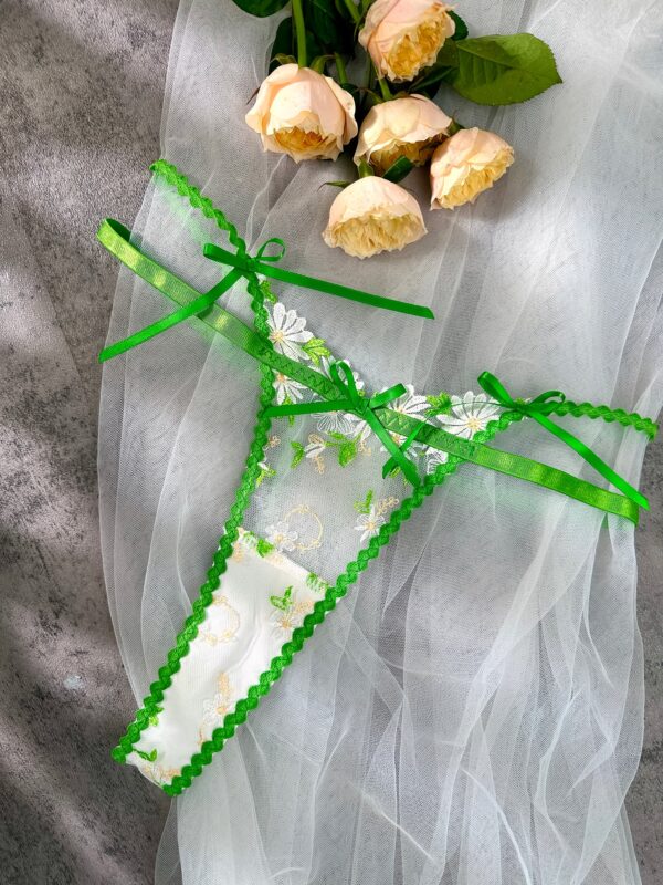 Lovely Daisy  Lace Lingerie Set - Image 15