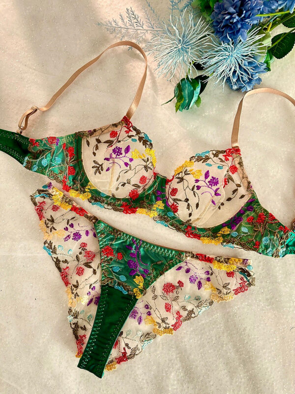 Green Floral Embroidery Lingerie Set