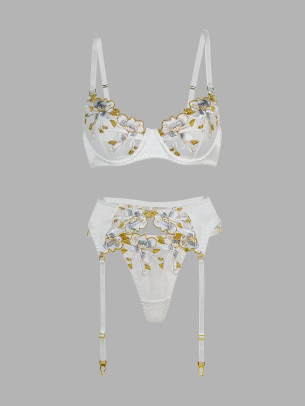 White &Gold Thread Embroidered Lingerie Set - Image 15