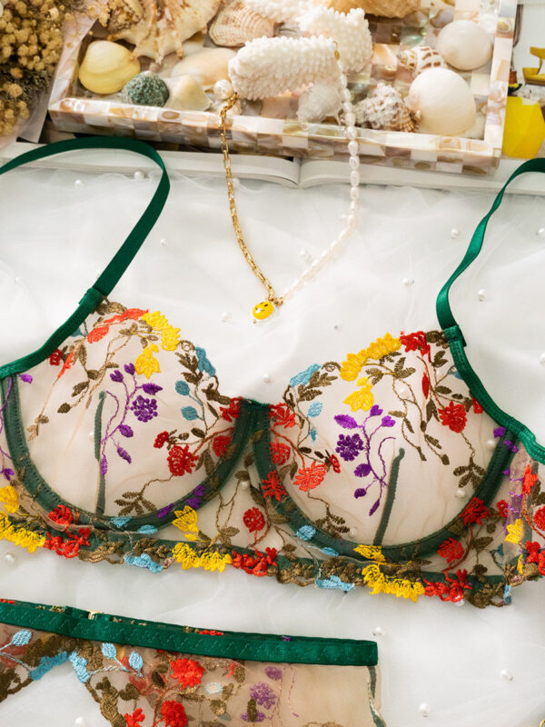 Green Floral Embroidery Lace Cup Lingerie Set - Image 6