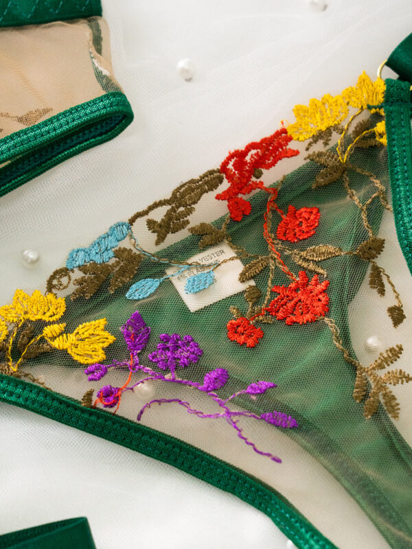 Green Floral Embroidery Lace Cup Lingerie Set - Image 7