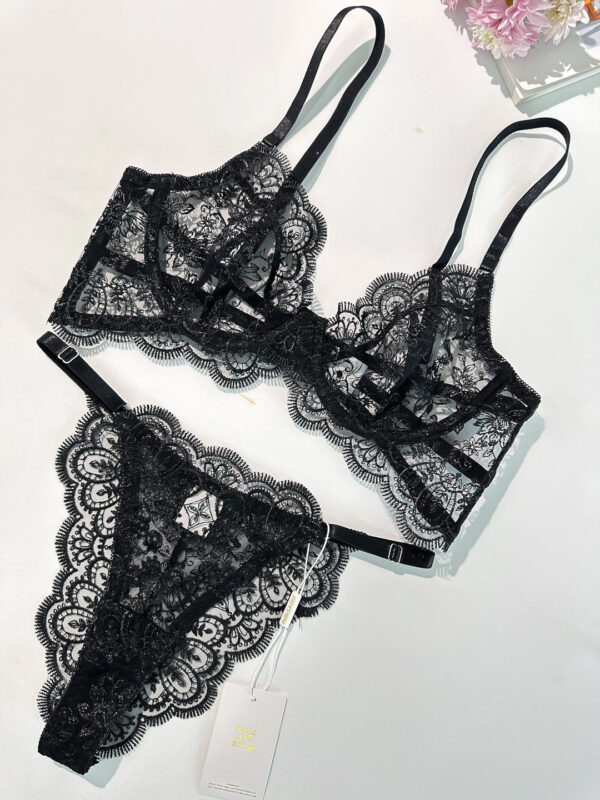 Exquisite Lace Lingerie Set - Image 15