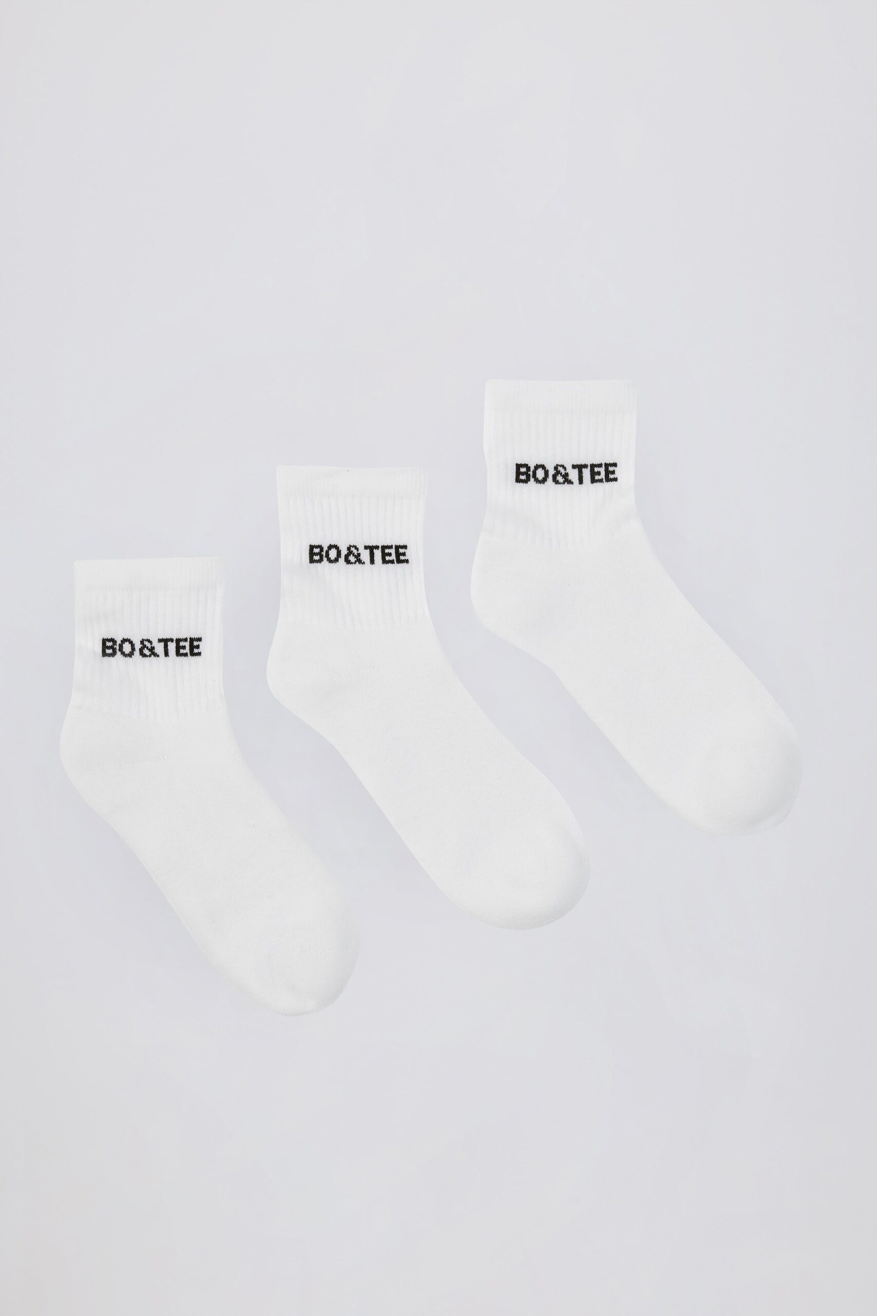 Ribbed Half-Crew Sock Bundle in White