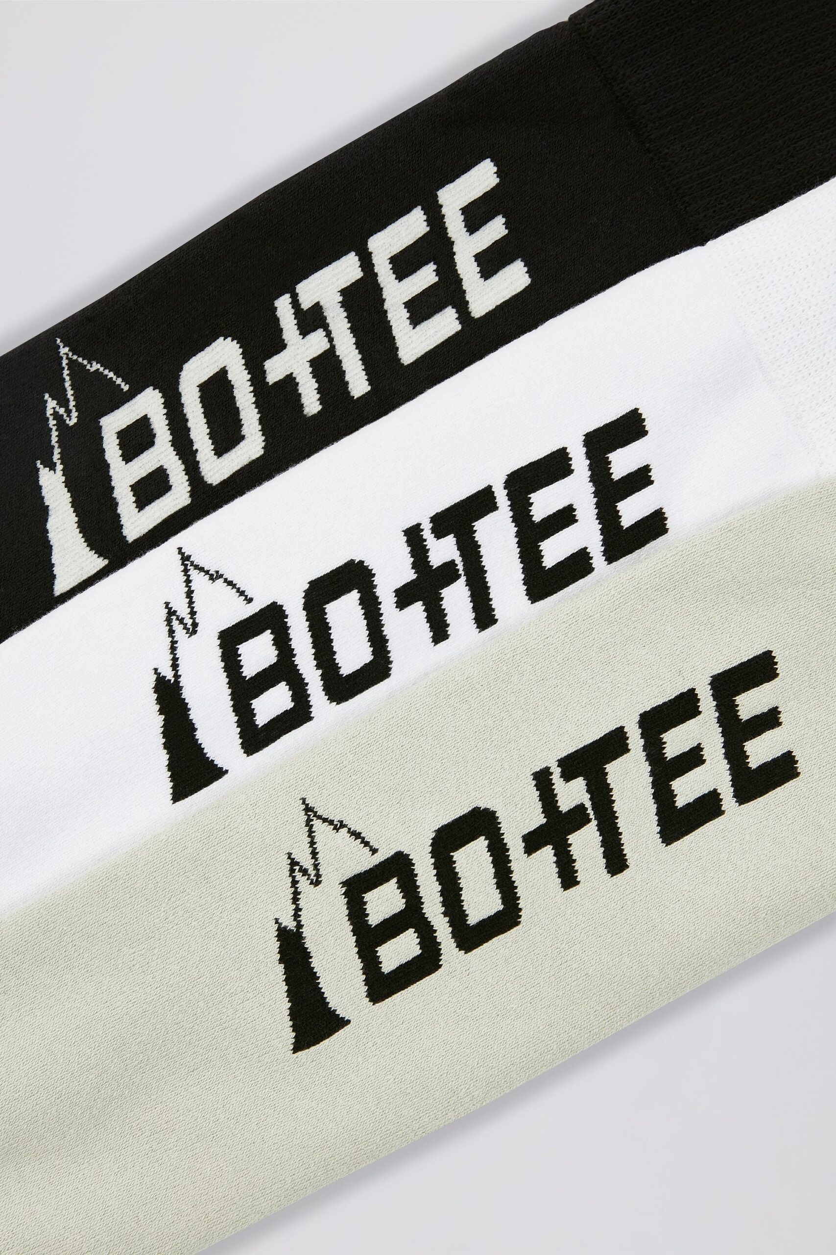 Multipack of Ribbed Knee Socks in Multi - Image 2