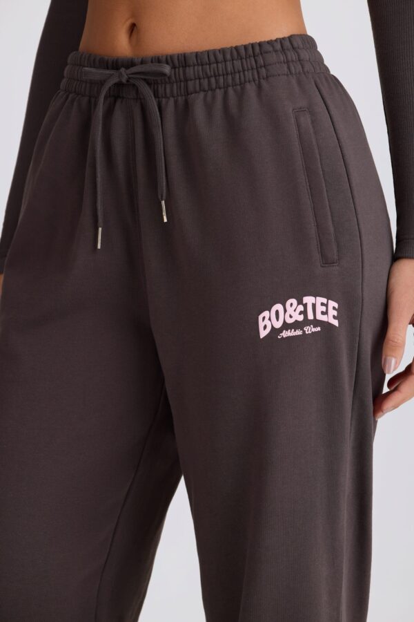 Mid-Rise Wide-Leg Joggers in Charcoal Grey - Image 4