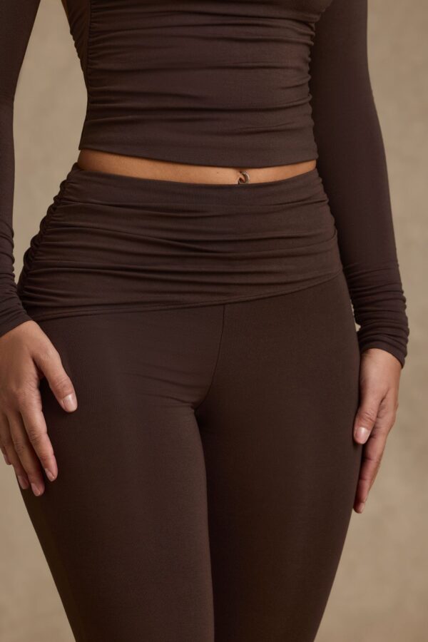 Modal Ruched Mid-Rise Leggings in Chocolate Brown - Image 4
